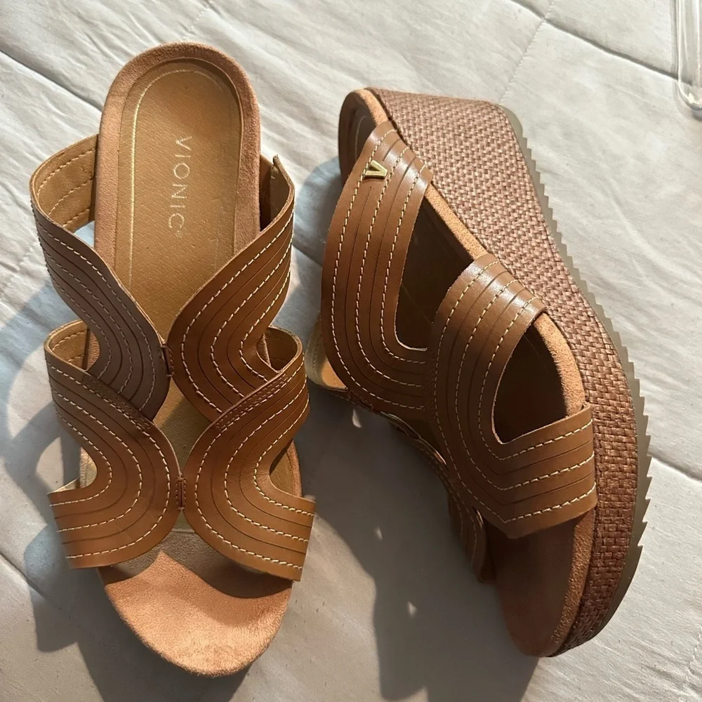 Vionic Brown Wedge Sandals